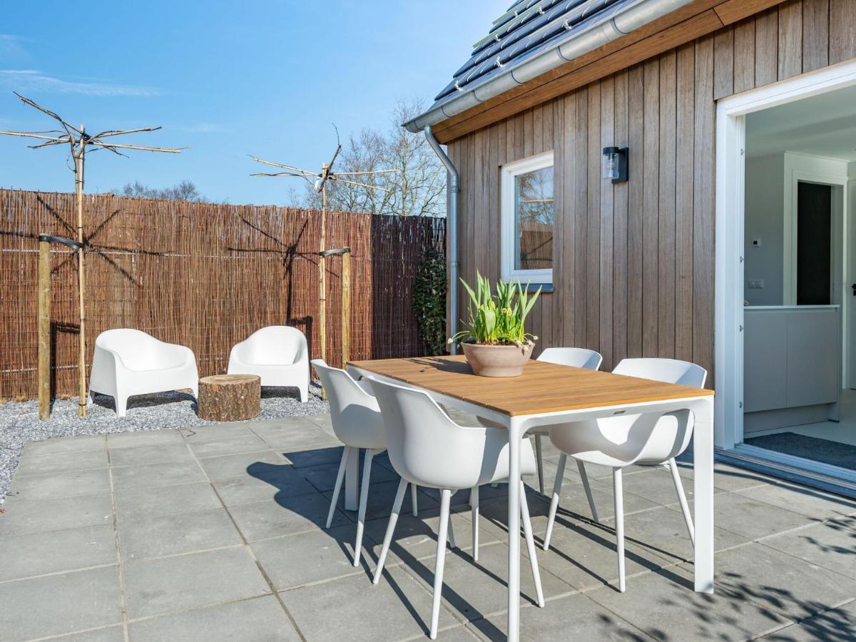 Cosy Holiday Home In Oostkapelle With A Garden Extérieur photo